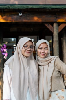 Pull Off Modest Wear Malaysia Without Sacrificing Style - Universe