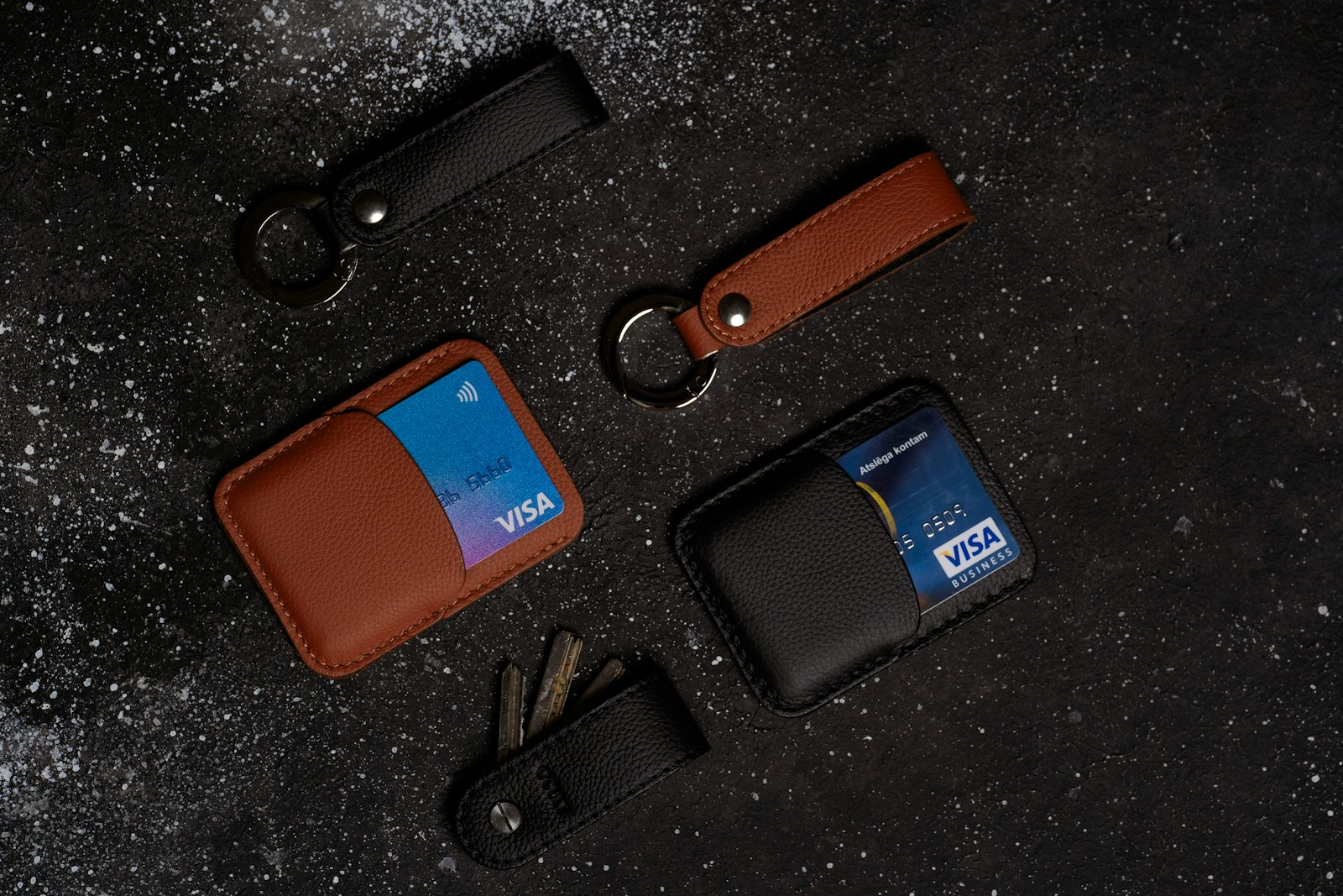 Designer cardholders are a great addition to your style that’s both functional and stylish, and this article can help you understand why.