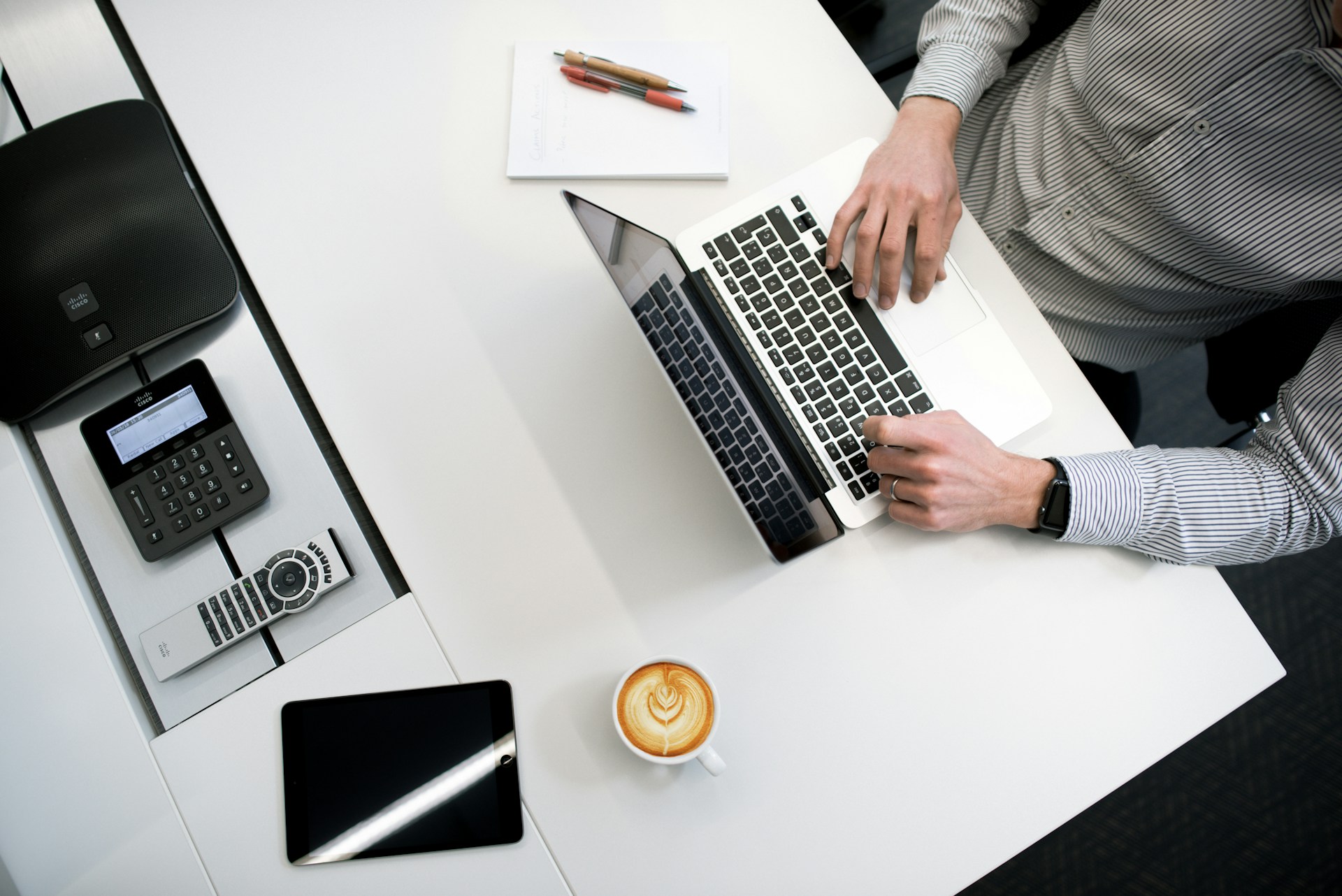 Internet Banking: Features, Advantages, and Challenges
