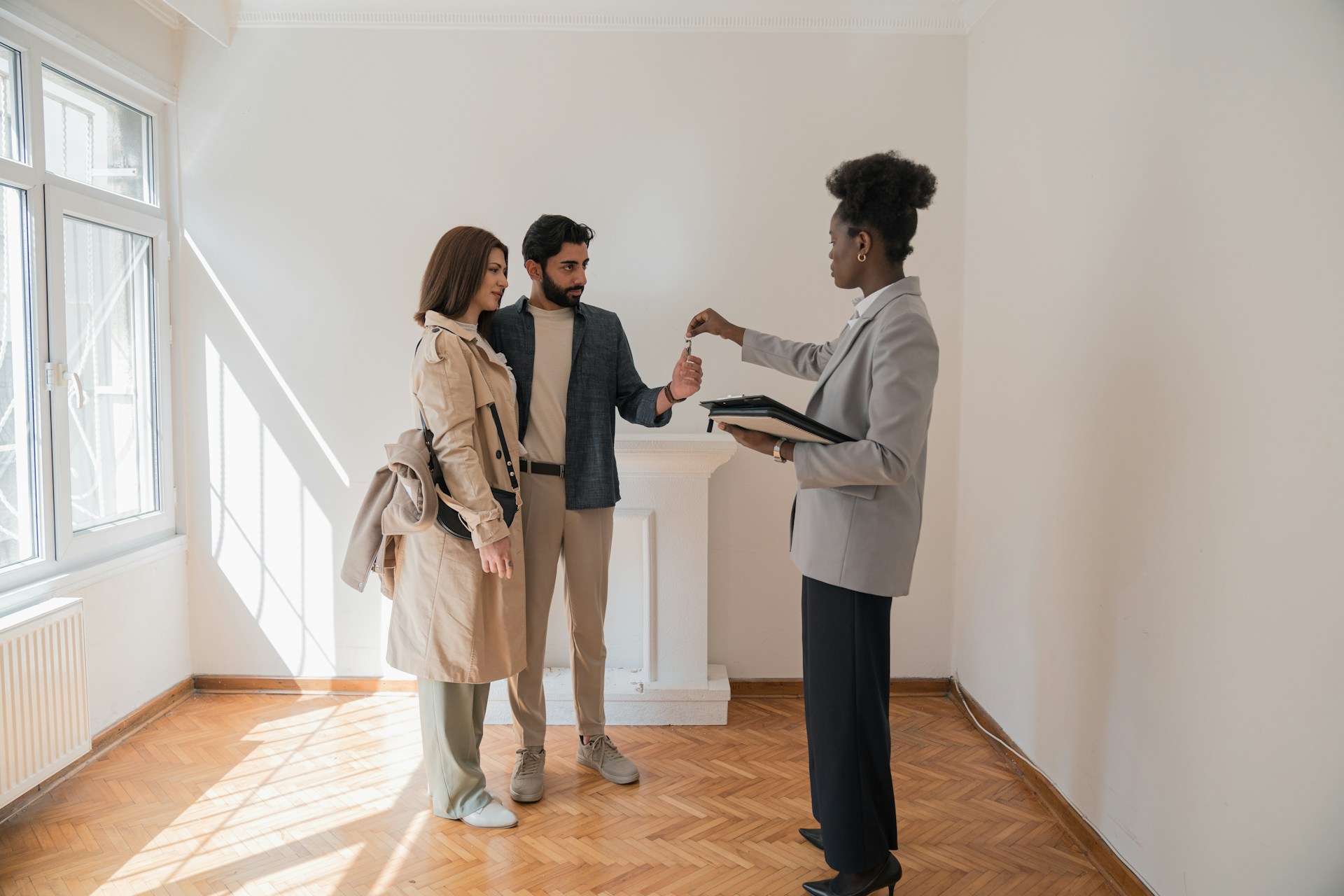 Discovering the Best Online Schools for Real Estate Licensing in Florida