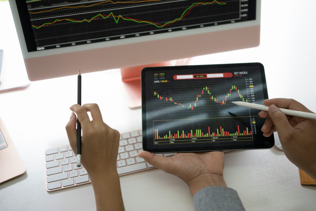 War Rattles Markets, but Tech Stands Tall