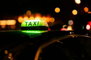 Uber vs Traditional Heathrow Taxis: Which Is the Best Option in 2025?
