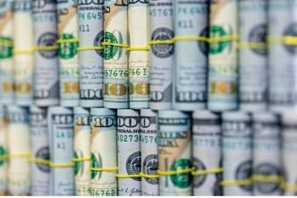 Nana Mouskouri Net Worth