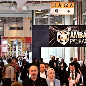 Reed Tüyap brings the packaging industry together in Istanbul next October: visitors fill a hall at Eurasia Packaging Istanbul, Tüyap Fair and Congress Center